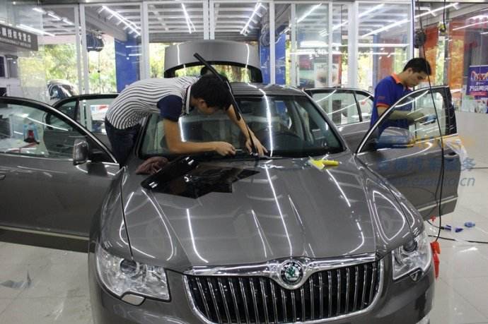 南山汽車玻璃貼膜