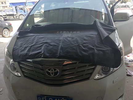 汽車玻璃裂痕怎麼處理