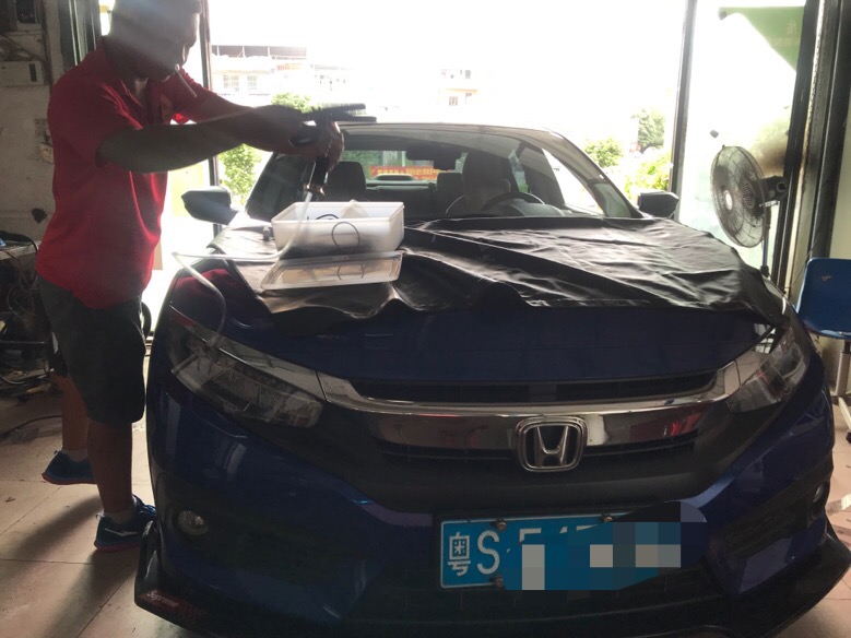 汽車玻璃裂了怎麼處理